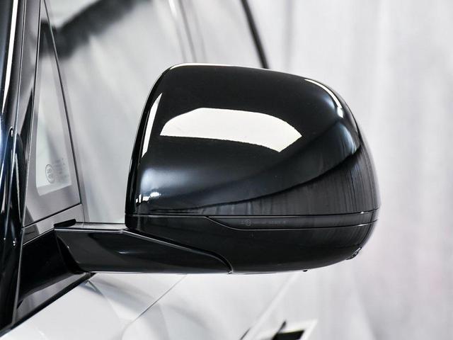 Photo of 2023 White Land Rover Range Rover Sport