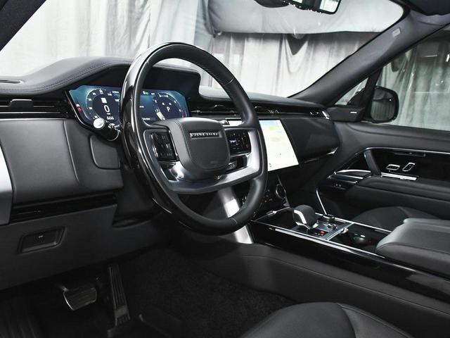 Photo of 2023 Santorini Black Metallic Land Rover Range Rover