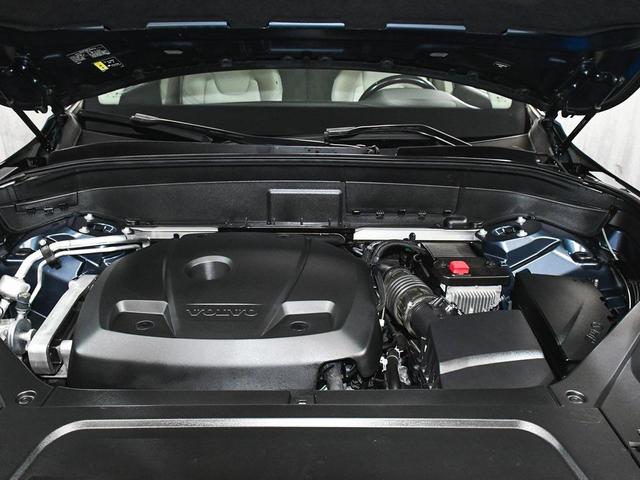 Photo of 2021 Denim Blue Metallic Volvo XC90