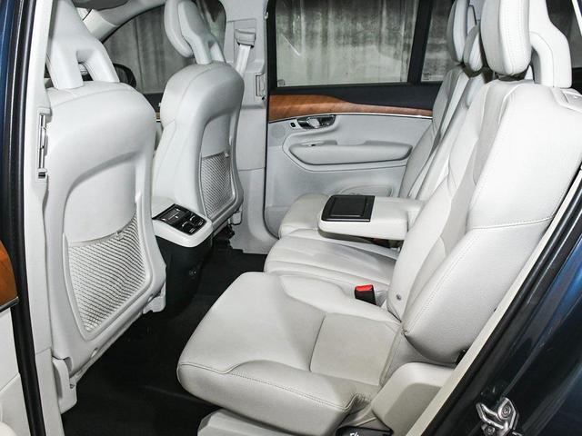Photo of 2021 Denim Blue Metallic Volvo XC90