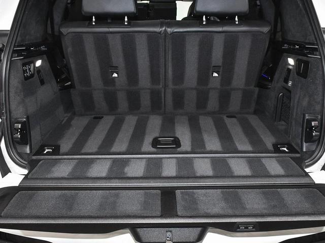 Photo of 2022 Alpine White BMW X7
