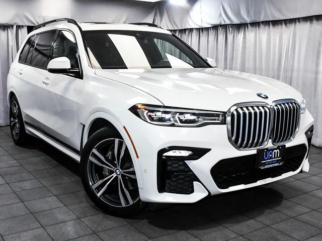 Photo of 2022 Alpine White BMW X7
