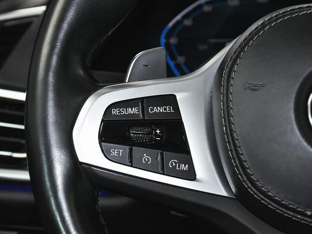 Photo of 2022 Alpine White BMW X7