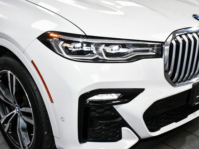 Photo of 2022 Alpine White BMW X7