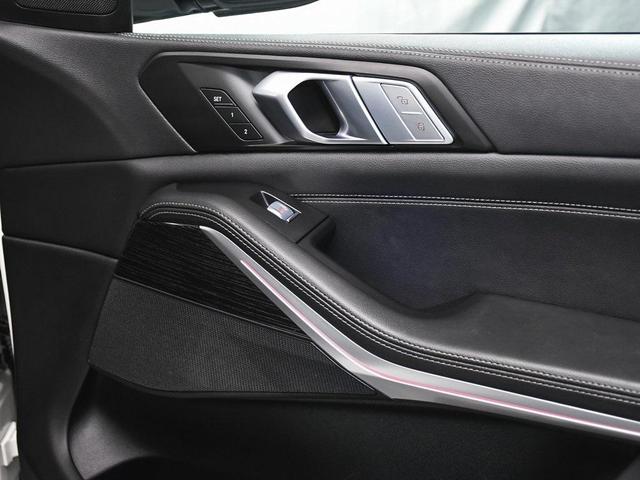 Photo of 2022 Alpine White BMW X7