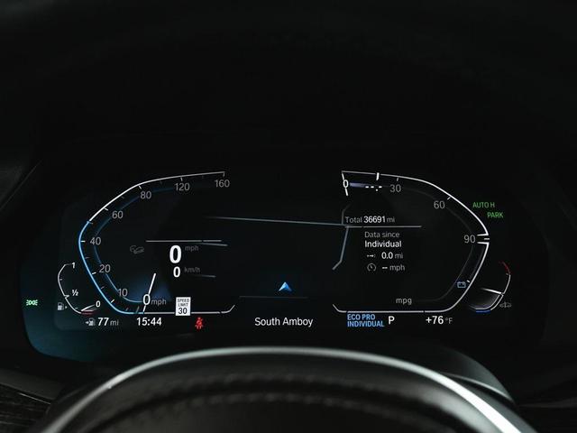 Photo of 2022 Alpine White BMW X7