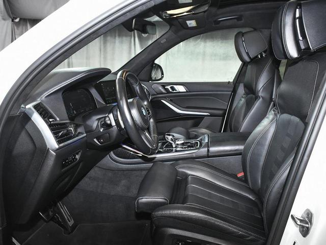 Photo of 2022 Alpine White BMW X7