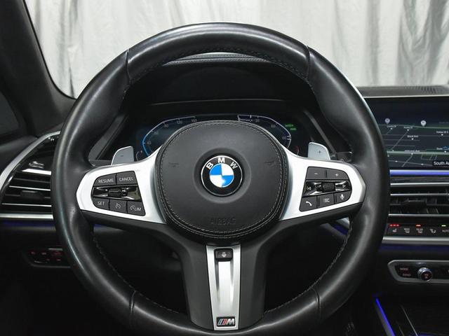 Photo of 2022 Alpine White BMW X7