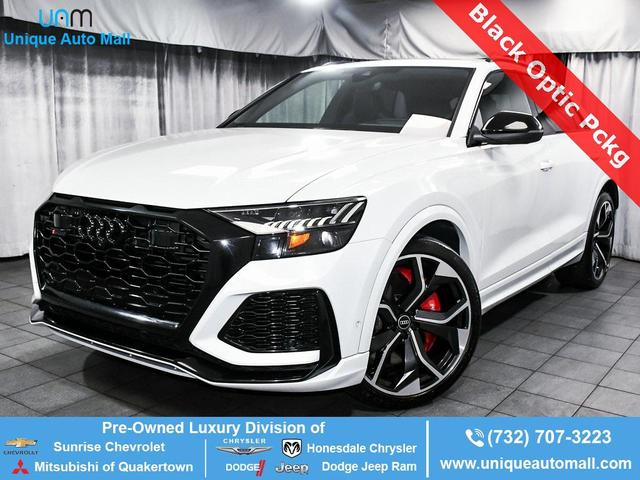 Photo of 2022 Glacier White Audi RS Q8