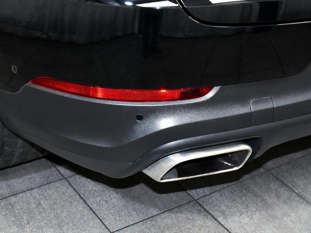 Photo of 2024 Black Porsche Cayenne
