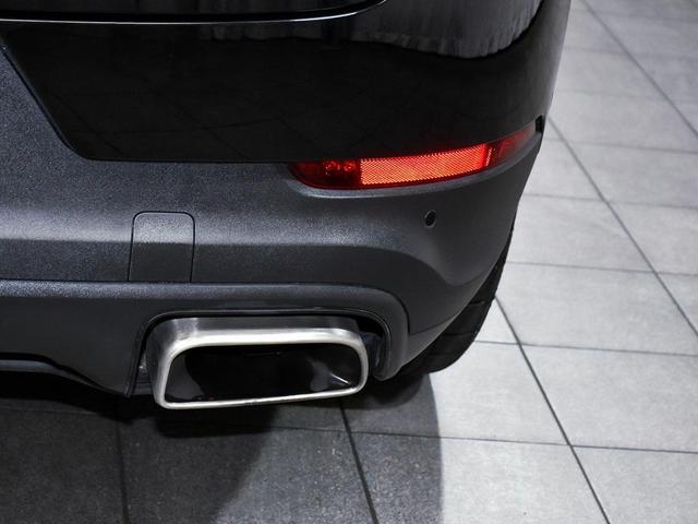 Photo of 2024 Black Porsche Cayenne