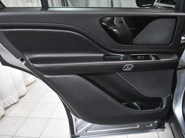 Photo of 2023 Silver Radiance Metallic Clearcoat Lincoln Aviator