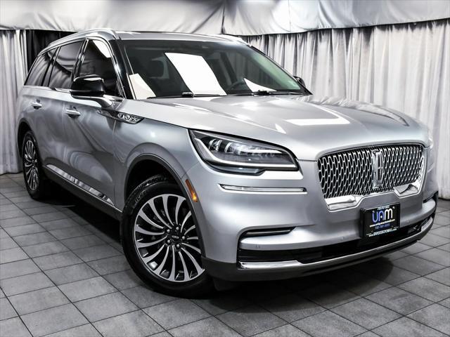 Photo of 2023 Silver Radiance Metallic Clearcoat Lincoln Aviator