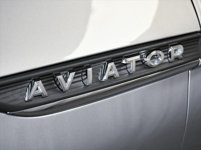 Photo of 2023 Silver Radiance Metallic Clearcoat Lincoln Aviator