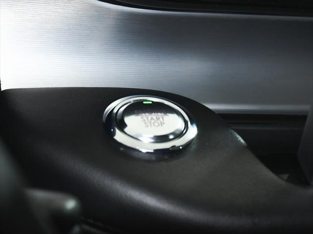 Photo of 2023 Silver Radiance Metallic Clearcoat Lincoln Aviator