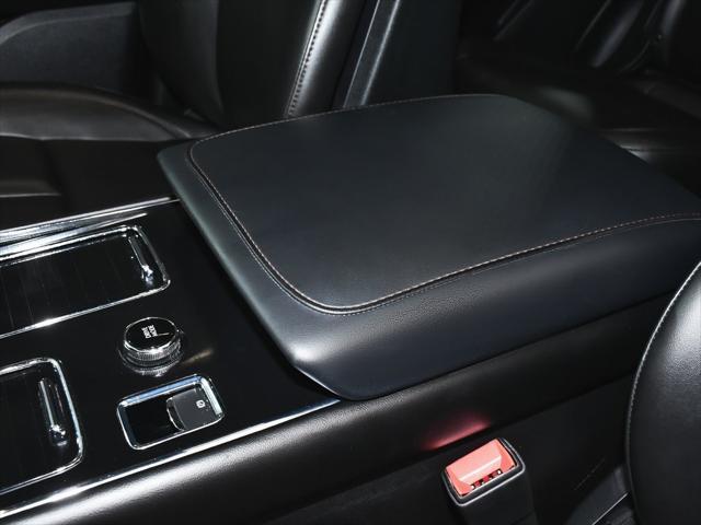 Photo of 2023 Silver Radiance Metallic Clearcoat Lincoln Aviator