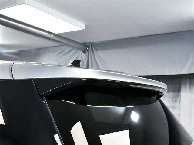 Photo of 2023 Silver Radiance Metallic Clearcoat Lincoln Aviator