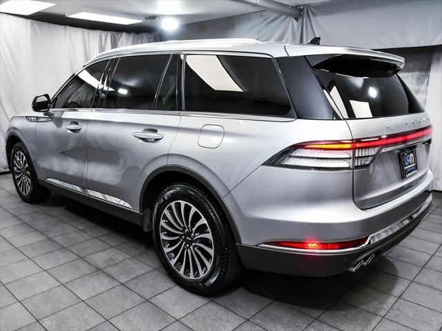 Photo of 2023 Silver Radiance Metallic Clearcoat Lincoln Aviator