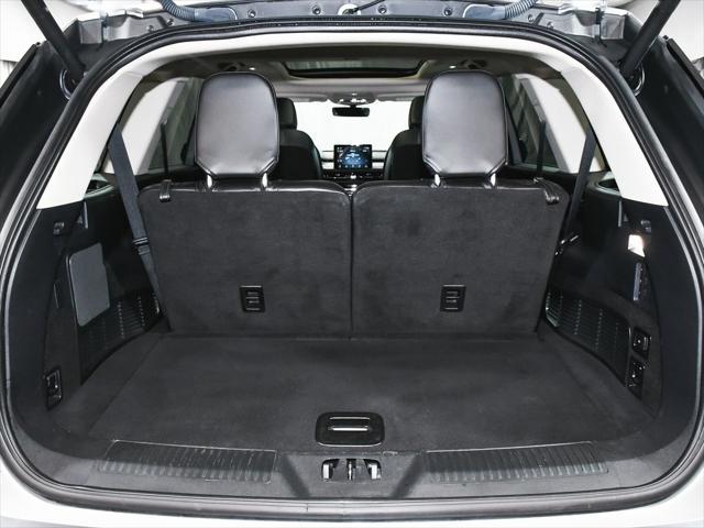 Photo of 2023 Silver Radiance Metallic Clearcoat Lincoln Aviator