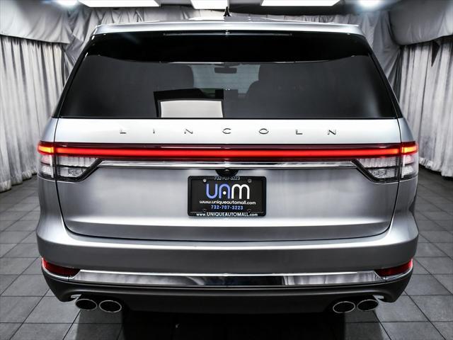 Photo of 2023 Silver Radiance Metallic Clearcoat Lincoln Aviator