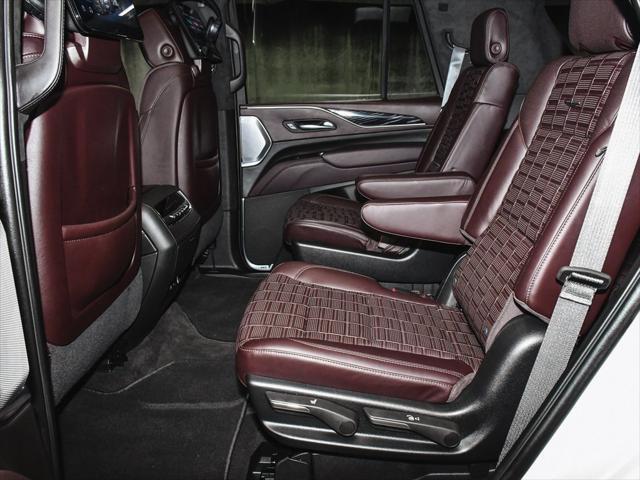 Photo of 2023 Crystal White Tricoat Cadillac Escalade