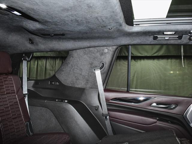 Photo of 2023 Crystal White Tricoat Cadillac Escalade