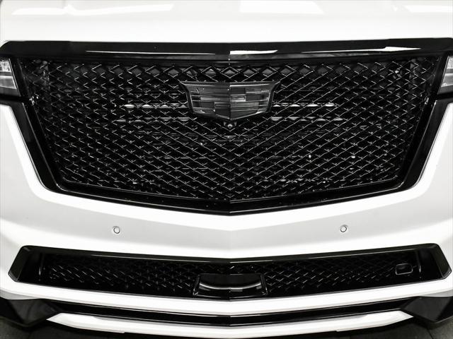 Photo of 2023 Crystal White Tricoat Cadillac Escalade