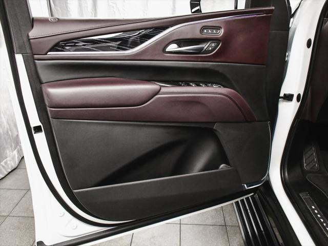 Photo of 2023 Crystal White Tricoat Cadillac Escalade