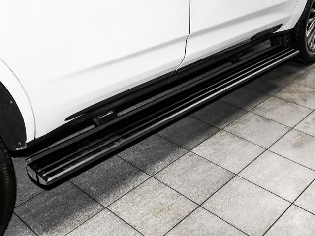 Photo of 2023 Crystal White Tricoat Cadillac Escalade