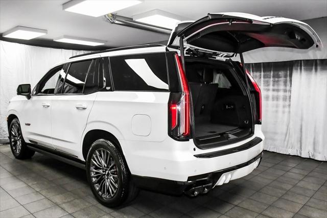 Photo of 2023 Crystal White Tricoat Cadillac Escalade