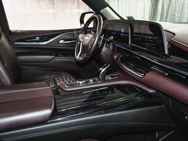 Photo of 2023 Crystal White Tricoat Cadillac Escalade