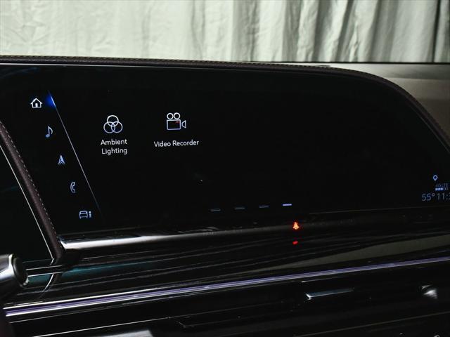 Photo of 2023 Crystal White Tricoat Cadillac Escalade