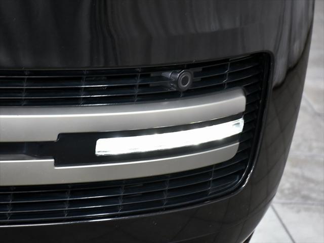 Photo of 2023 Santorini Black Metallic Land Rover Range Rover
