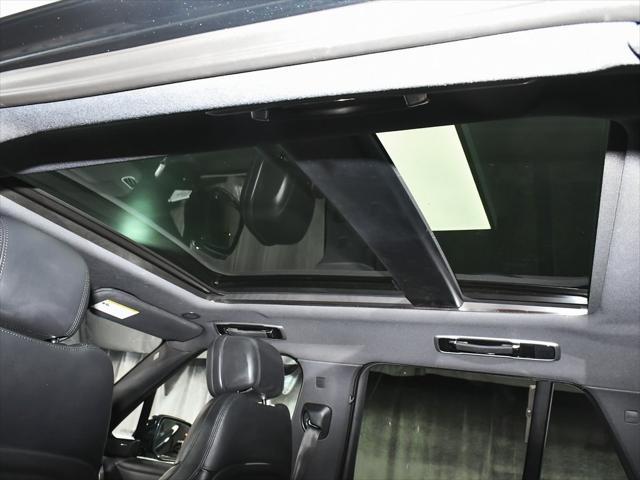 Photo of 2023 Santorini Black Metallic Land Rover Range Rover