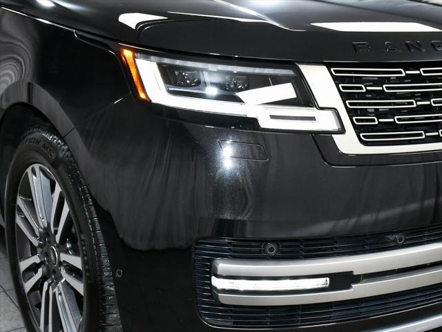 Photo of 2023 Santorini Black Metallic Land Rover Range Rover