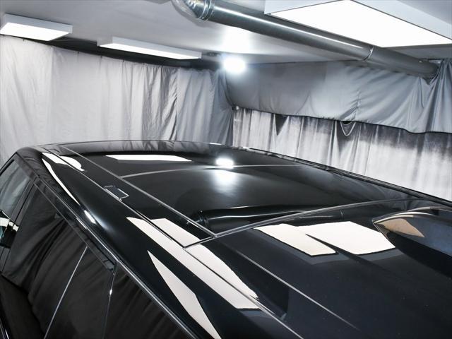 Photo of 2023 Santorini Black Metallic Land Rover Range Rover