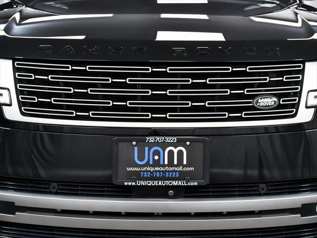 Photo of 2023 Santorini Black Metallic Land Rover Range Rover