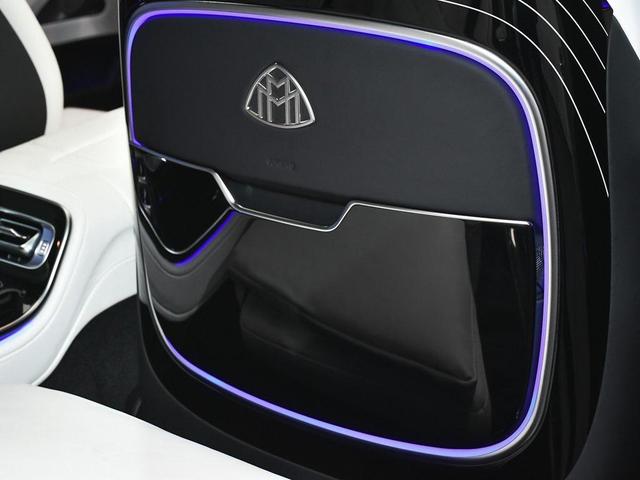 Photo of 2024 Black Mercedes-Benz Maybach S 680