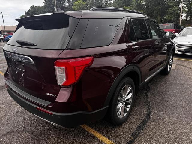 Photo of 2022 BURGUNDY VELVET MET TINT CC Ford Explorer
