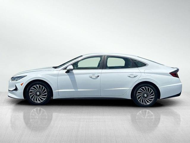 Photo of 2023 Serenity White Hyundai SONATA Hybrid
