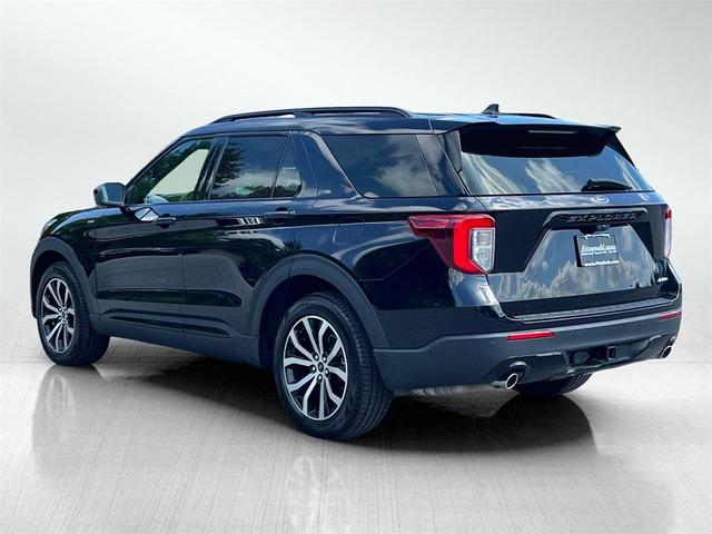 Photo of 2023 Agate Black Metallic Ford Explorer