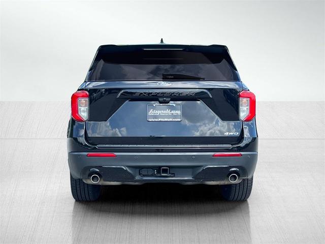 Photo of 2023 Agate Black Metallic Ford Explorer