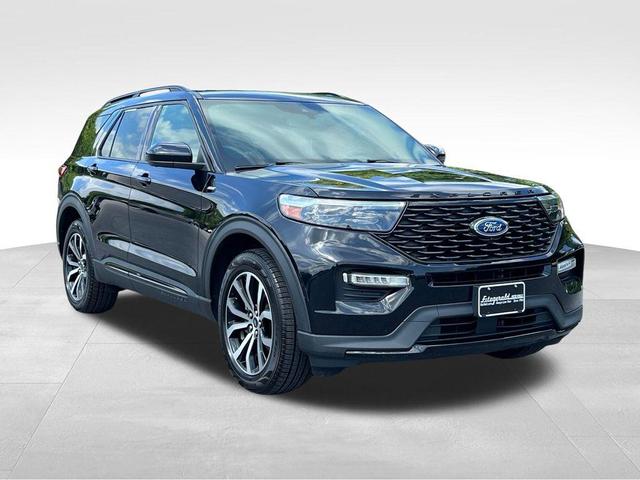 Photo of 2023 Agate Black Metallic Ford Explorer