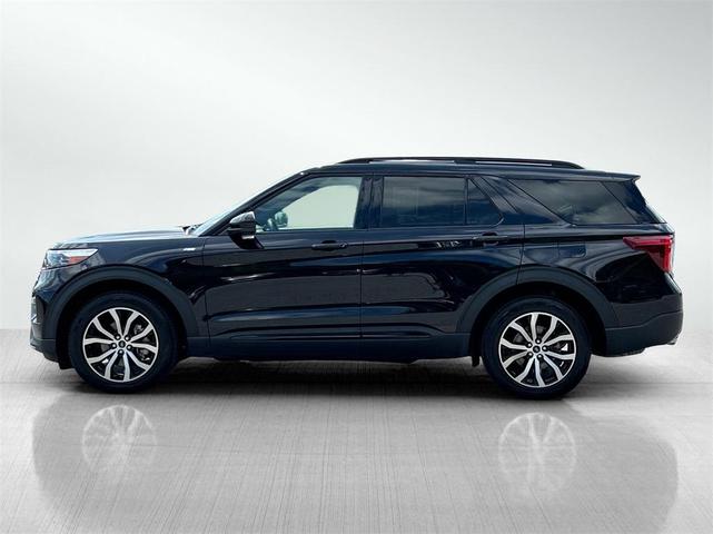 Photo of 2023 Agate Black Metallic Ford Explorer