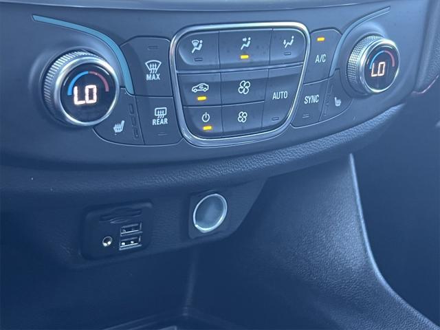 Photo of 2023 Mosaic Black Metallic Chevrolet Traverse