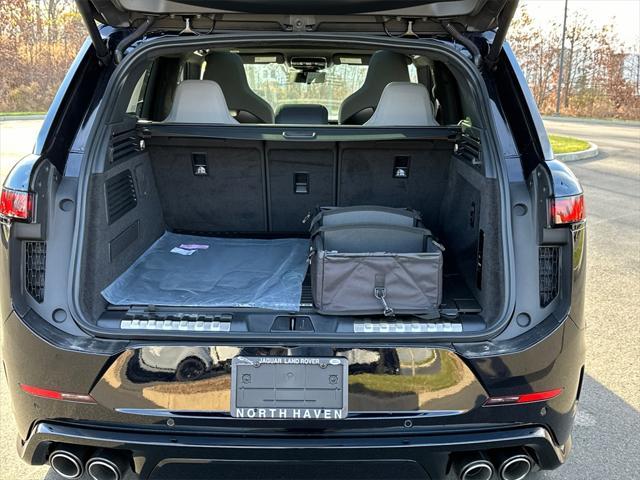 Photo of 2025 Ligurian Black Gloss Land Rover Range Rover Sport