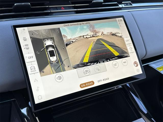 Photo of 2025 Ligurian Black Gloss Land Rover Range Rover Sport