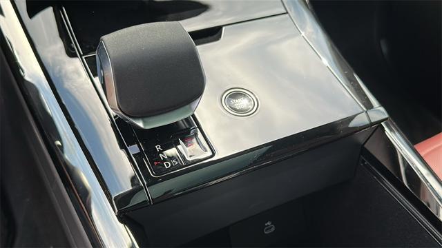 Photo of 2025 Santorini Black Metallic Land Rover Range Rover Sport