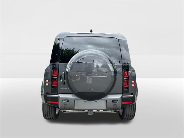 Photo of 2025 Grey Land Rover Defender