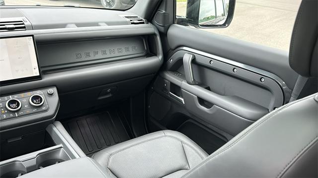 Photo of 2025 Grey Land Rover Defender